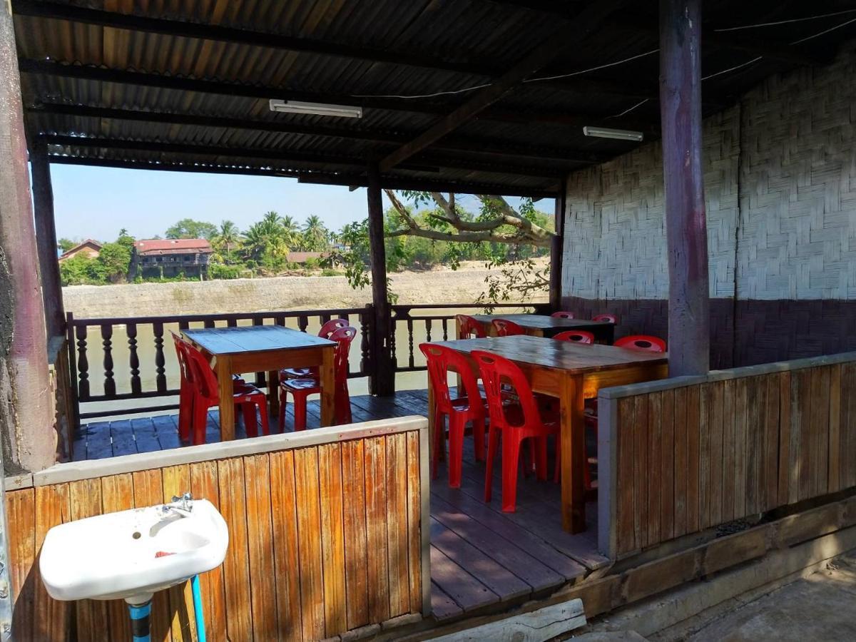 Pakse Riverside Bed & Breakfast Exterior photo