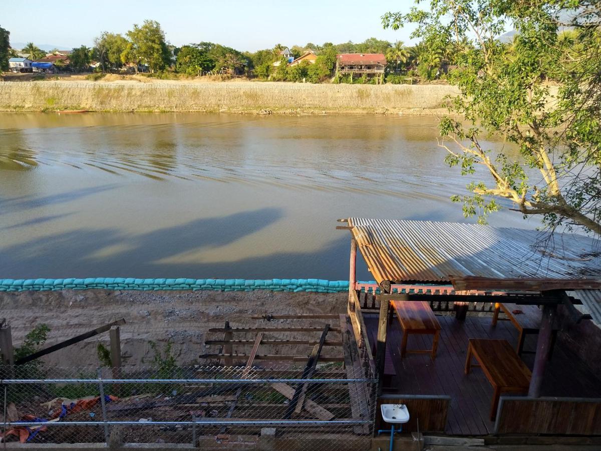 Pakse Riverside Bed & Breakfast Exterior photo